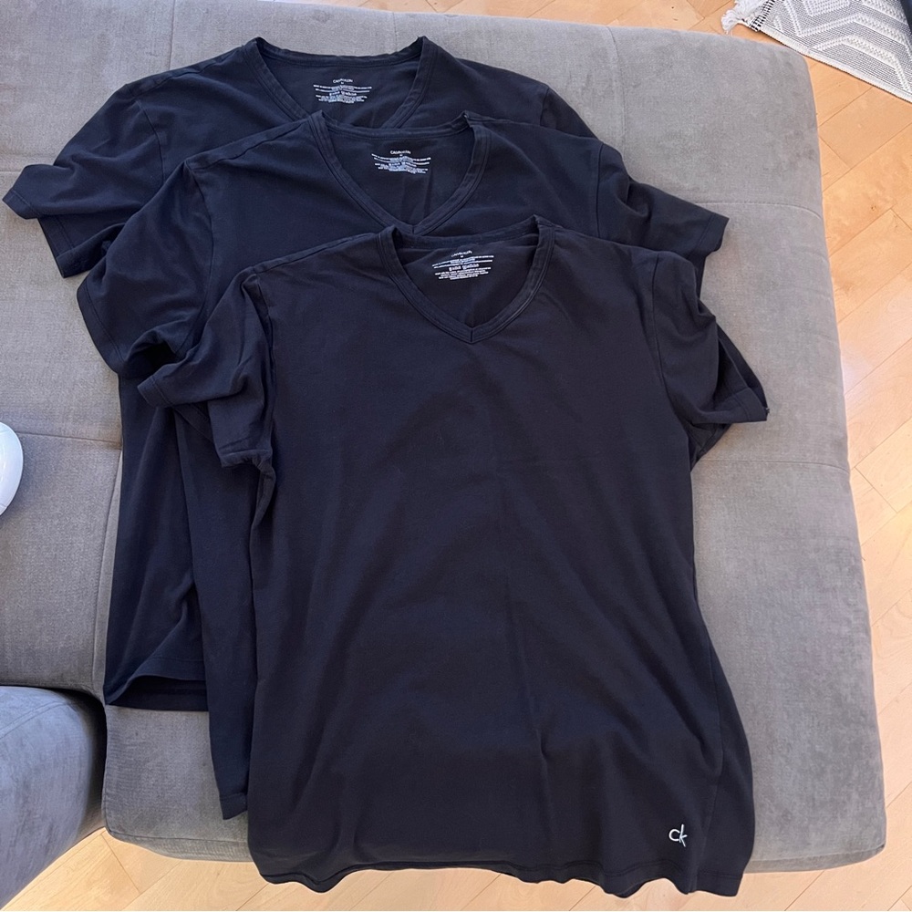 Calvin Klein Men’s Black V-Neck T-Shirt x 3